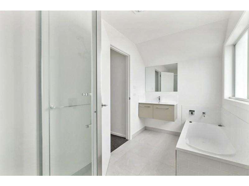 Unit 18/9 Maranoa Road, Kingston TAS 7050