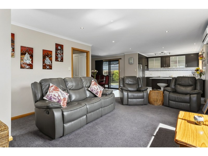 Unit 2/2 Trevally Court, Kingston TAS 7050