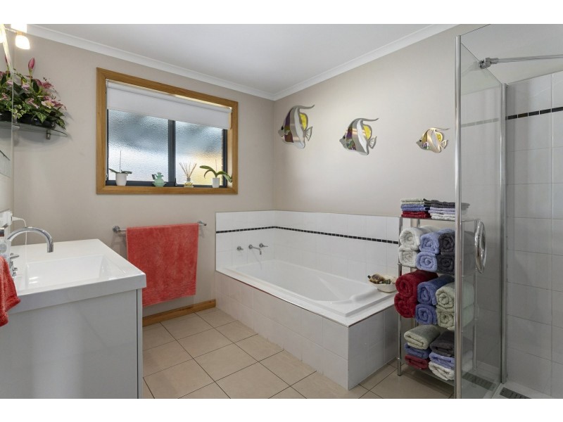 Unit 2/2 Trevally Court, Kingston TAS 7050