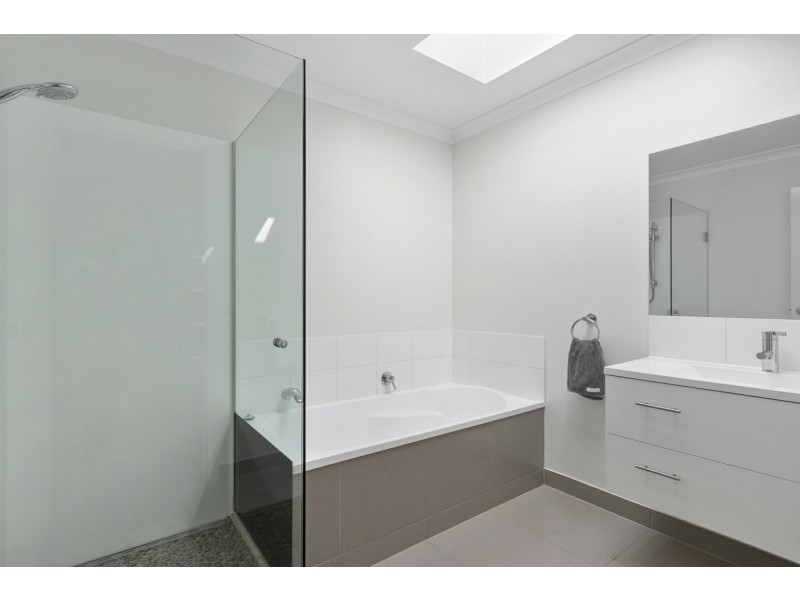 Unit 2/17 Van Morey Road, Margate TAS 7054