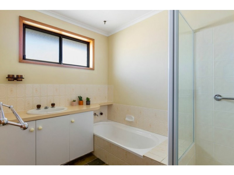 1 Cedar Court, Kingston TAS 7050