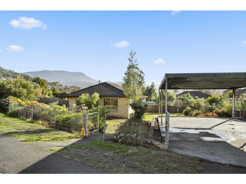 2 Kingston Heights, Kingston Beach TAS 7050