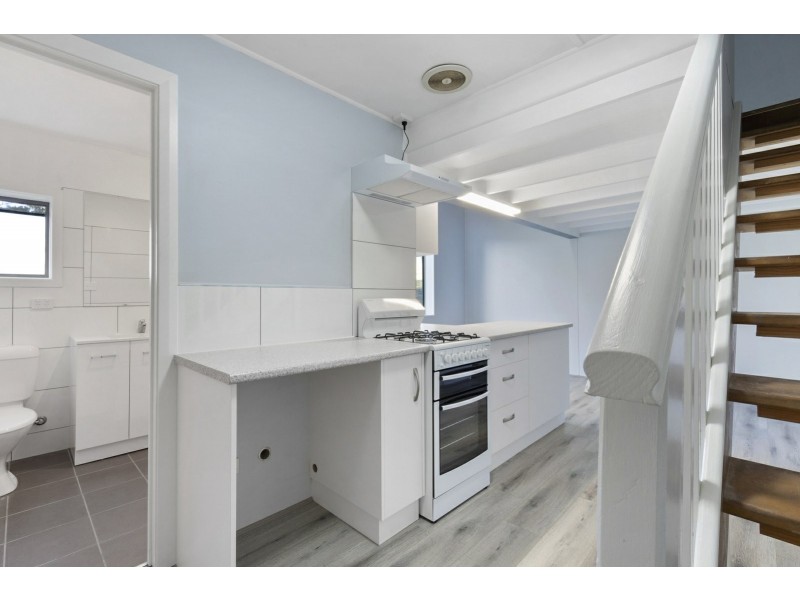 27 Saddle Road, Kettering TAS 7155