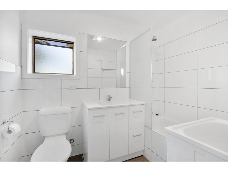 27 Saddle Road, Kettering TAS 7155