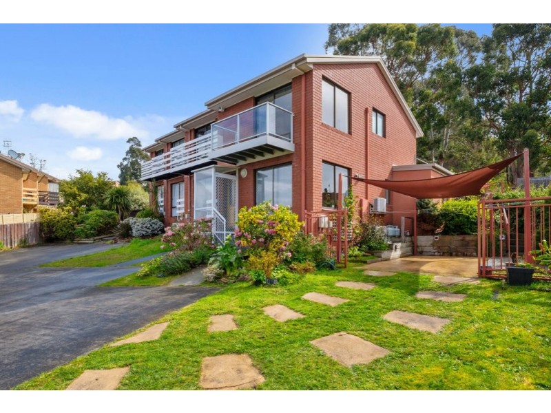 Unit 4/14 Opal Drive, Blackmans Bay TAS 7052