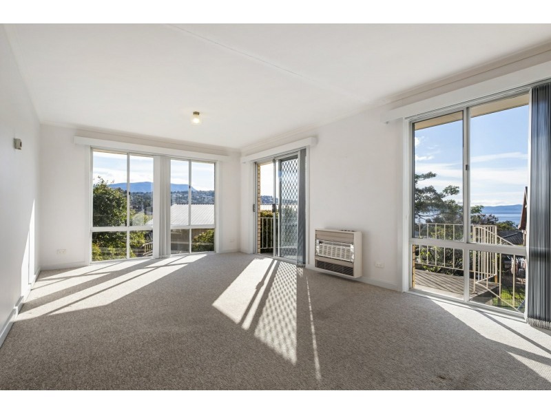 Unit 1/2 Surf Parade, Blackmans Bay TAS 7052