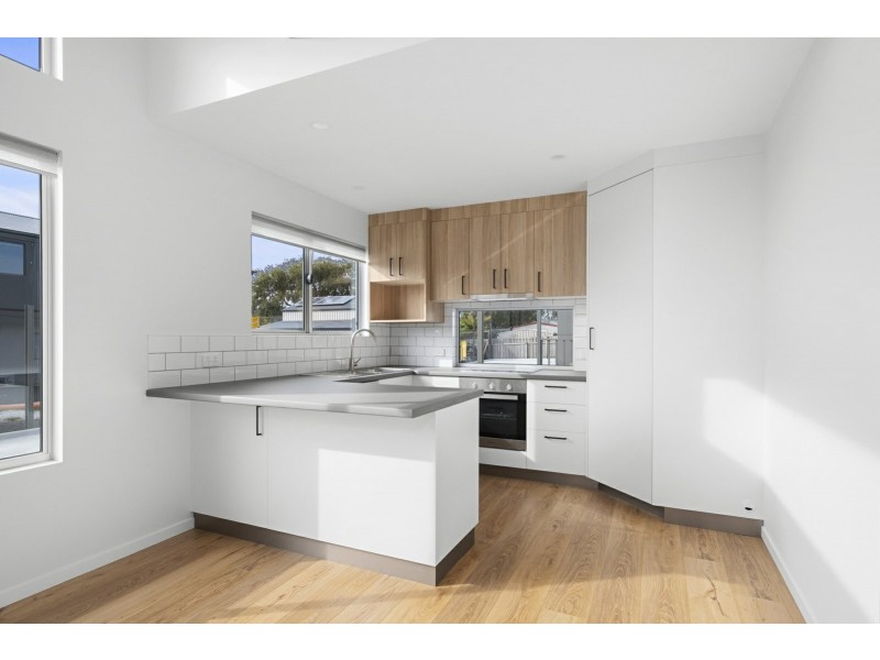 Unit B/17 Frost Street, Snug TAS 7054