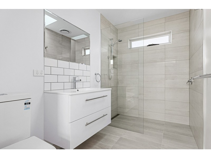 Unit B/17 Frost Street, Snug TAS 7054