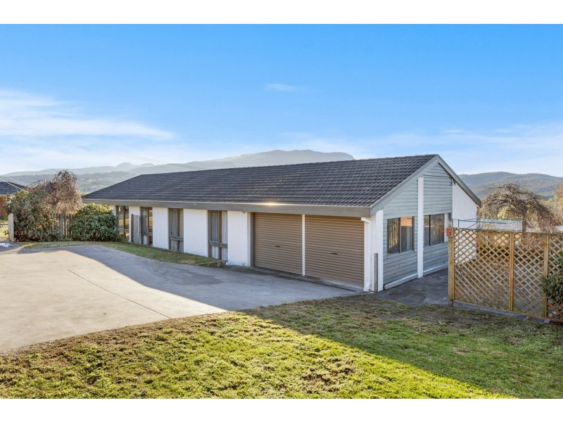 9 Serre Road, Kingston TAS 7050