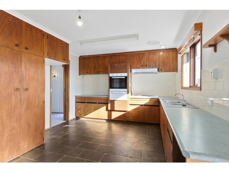 9 Serre Road, Kingston TAS 7050