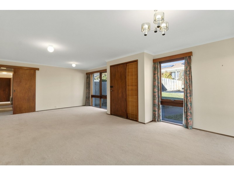 9 Serre Road, Kingston TAS 7050