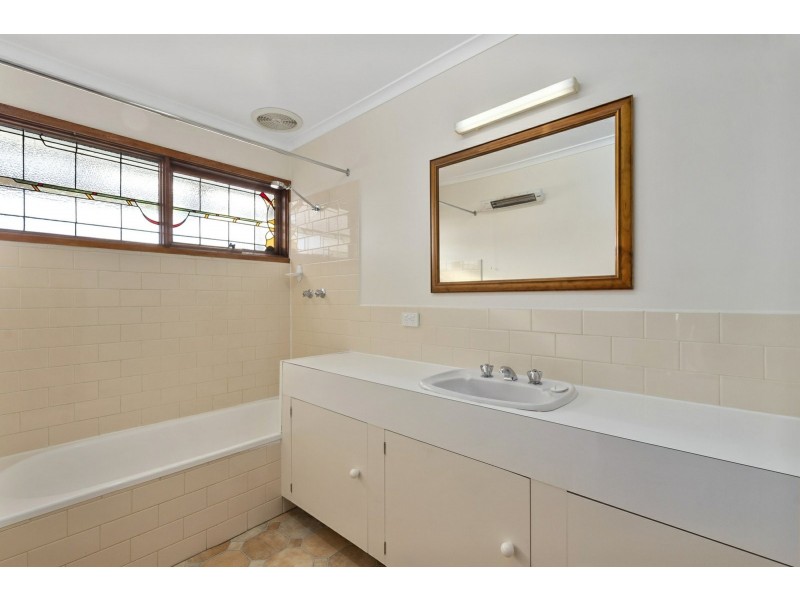 9 Serre Road, Kingston TAS 7050