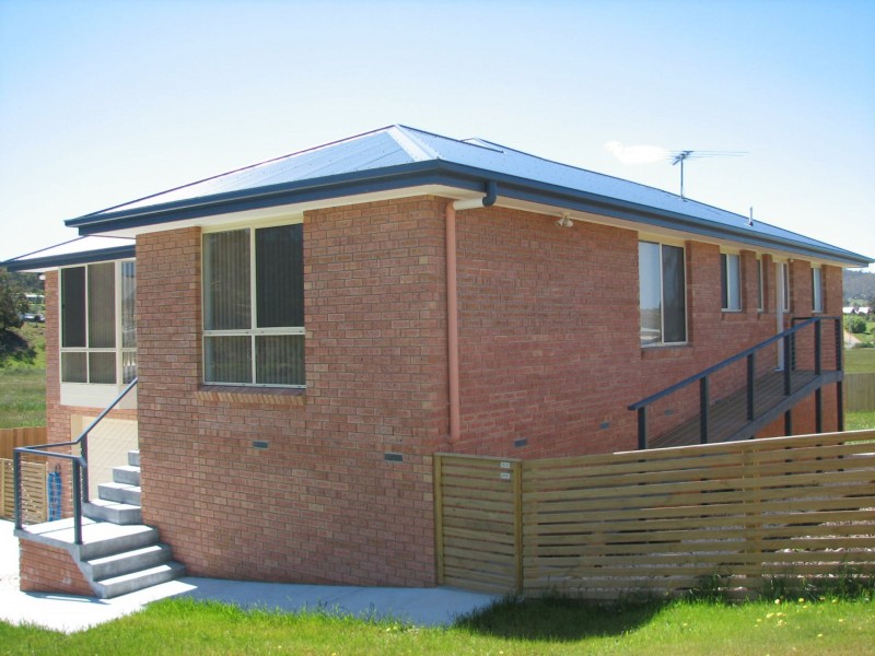 8 Citrus Drive, Margate TAS 7054