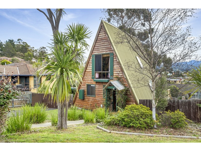 4 Fairview Drive, Kingston TAS 7050