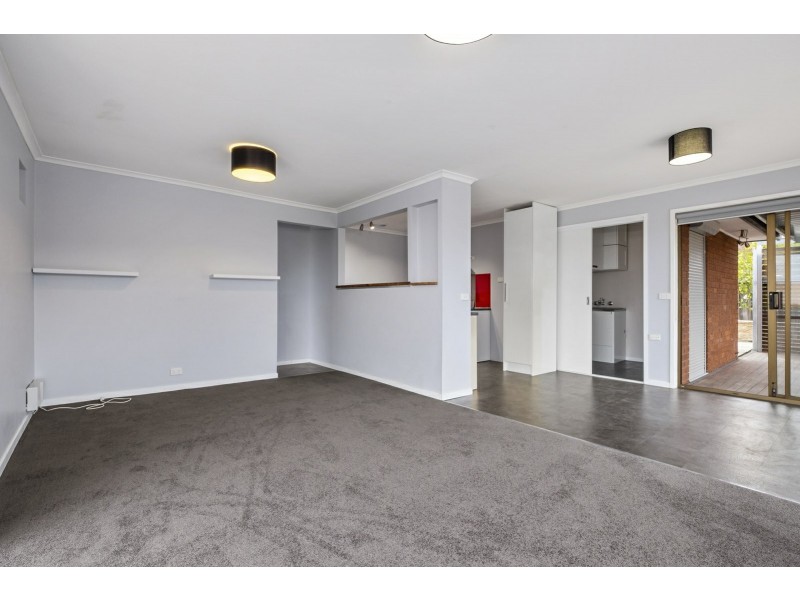 Unit 1/4 The Summit, Blackmans Bay TAS 7052