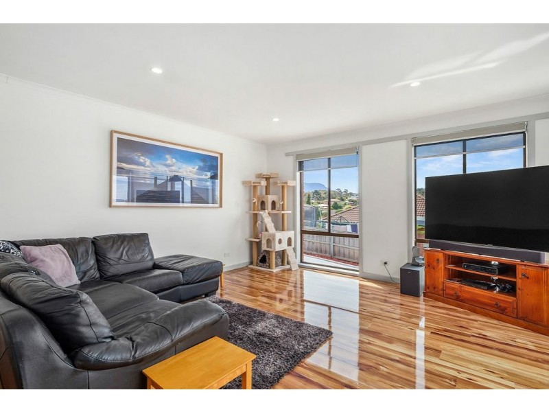 Unit 2/4 The Summit, Blackmans Bay TAS 7052
