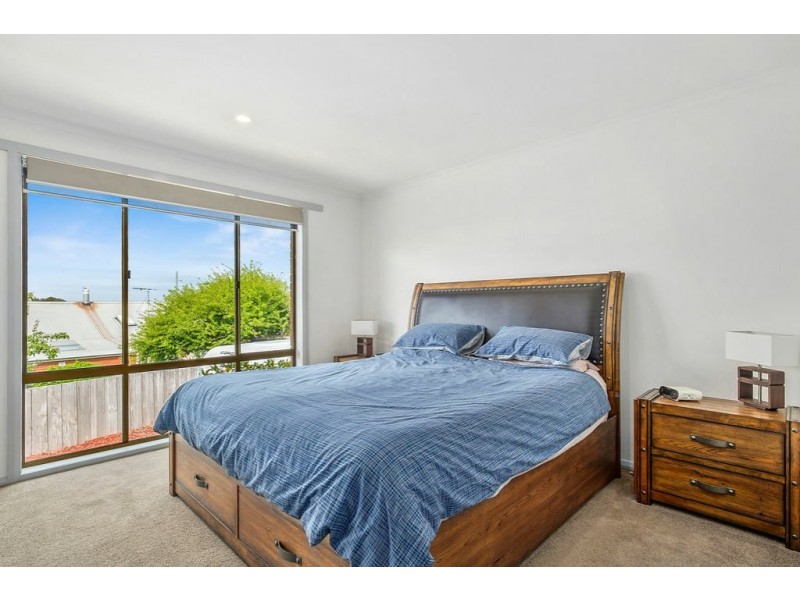 Unit 2/4 The Summit, Blackmans Bay TAS 7052