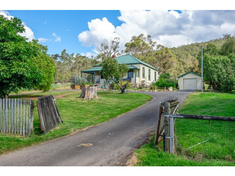 75 Saddle Road, Kettering TAS 7155