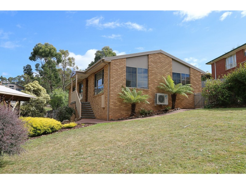 26 Opal Drive, Blackmans Bay TAS 7052