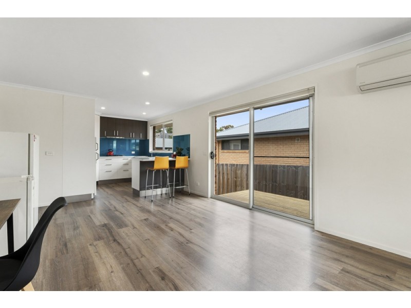 11 Dianella Drive, Blackmans Bay TAS 7052
