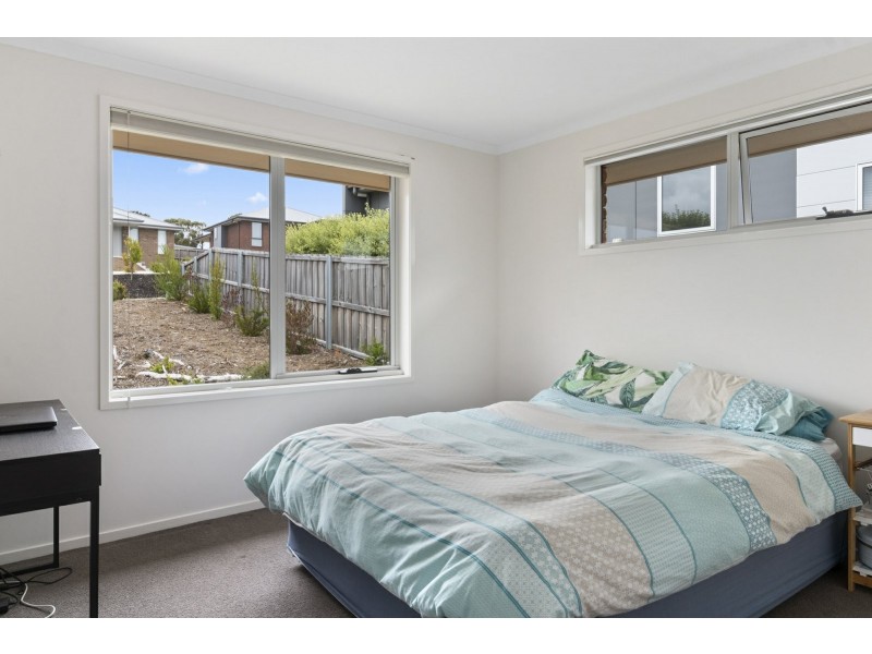 11 Dianella Drive, Blackmans Bay TAS 7052