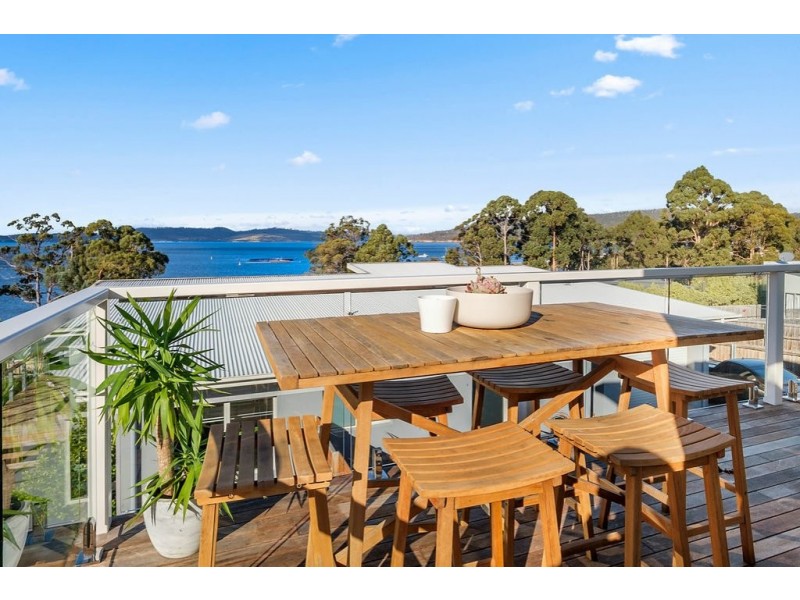 Unit 1/33 Staff Road, Electrona TAS 7054