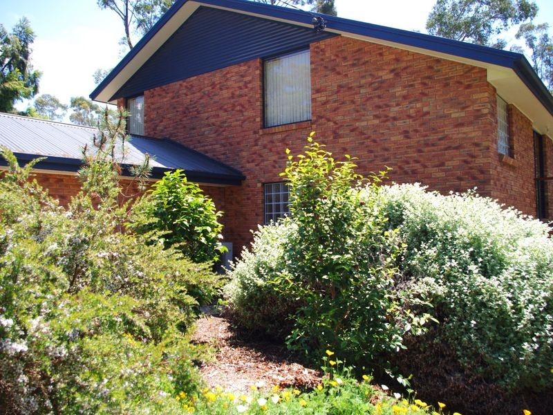 Coningham TAS 7054