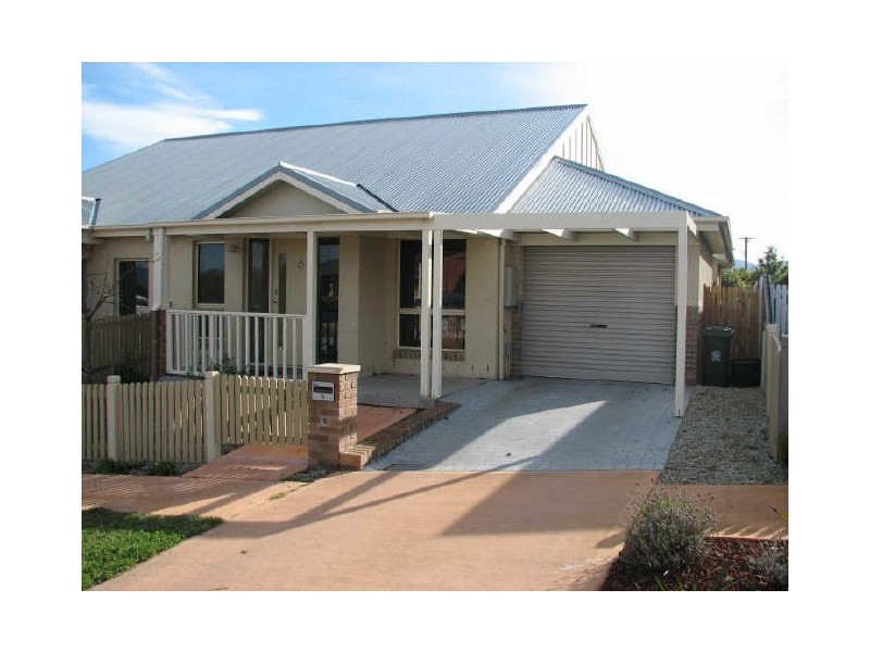 6 Alfreds Garden, Kingston TAS 7050
