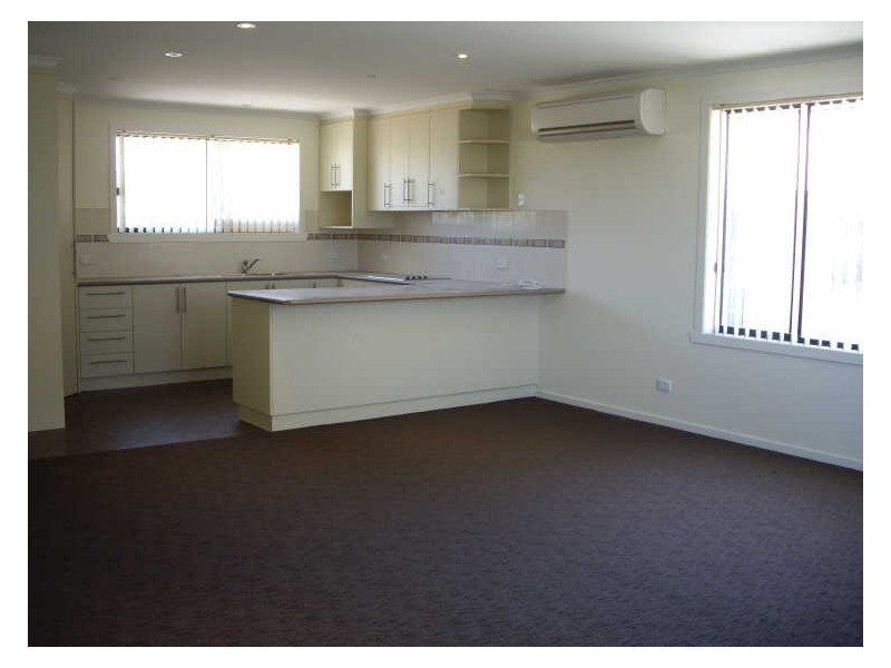 2/4 Bonsai Place, Margate TAS 7054