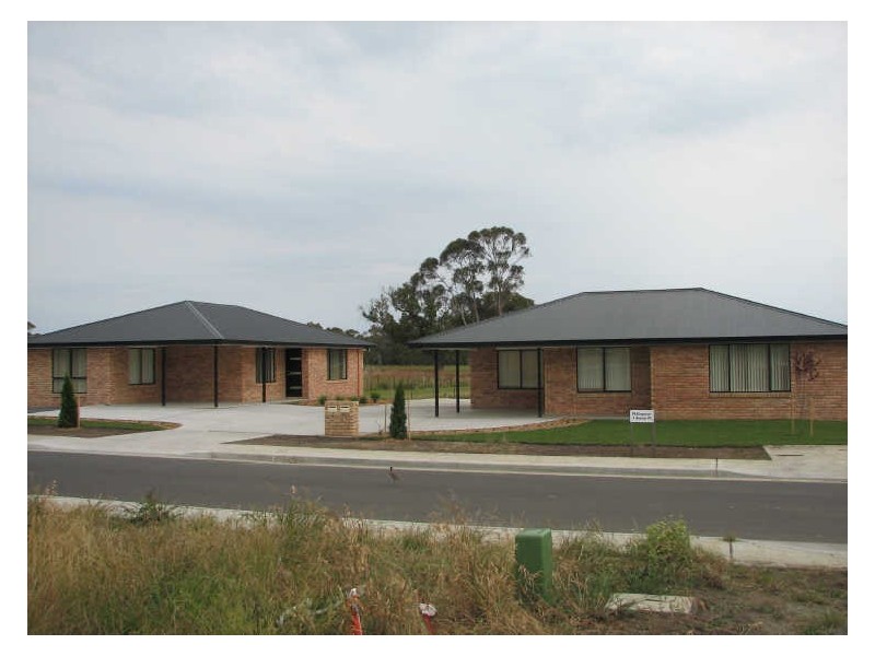 2/4 Bonsai Place, Margate TAS 7054