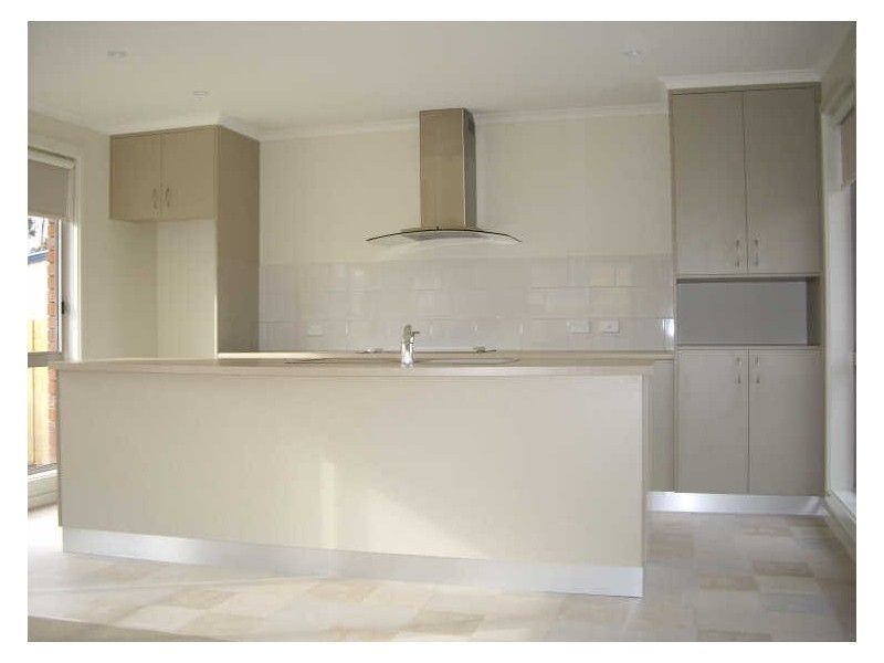 2/15 Bonsai Place, Margate TAS 7054