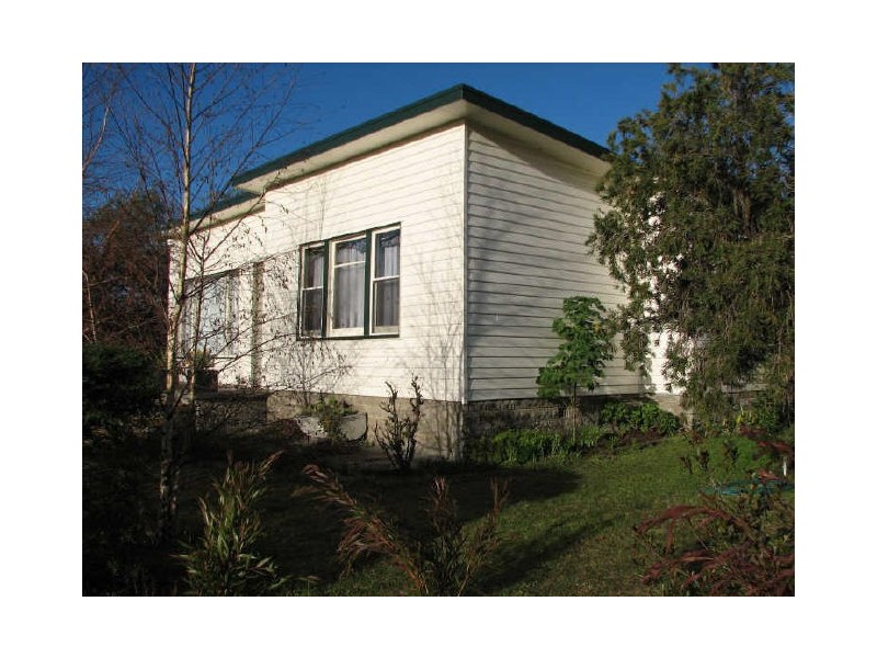 5 Beach Road, Snug TAS 7054
