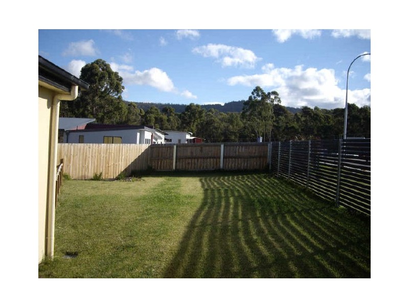 1/49 Staff Road, Electrona TAS 7054