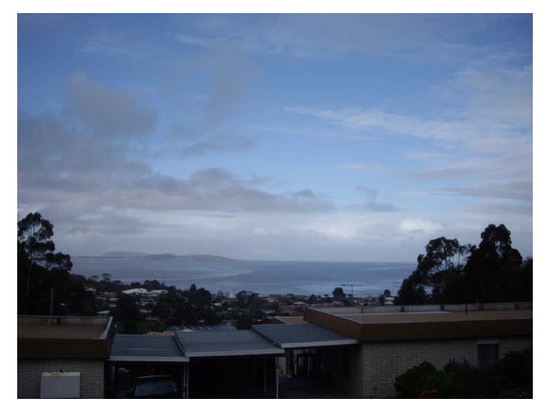 2/32 Pearl Place, Blackmans Bay TAS 7052