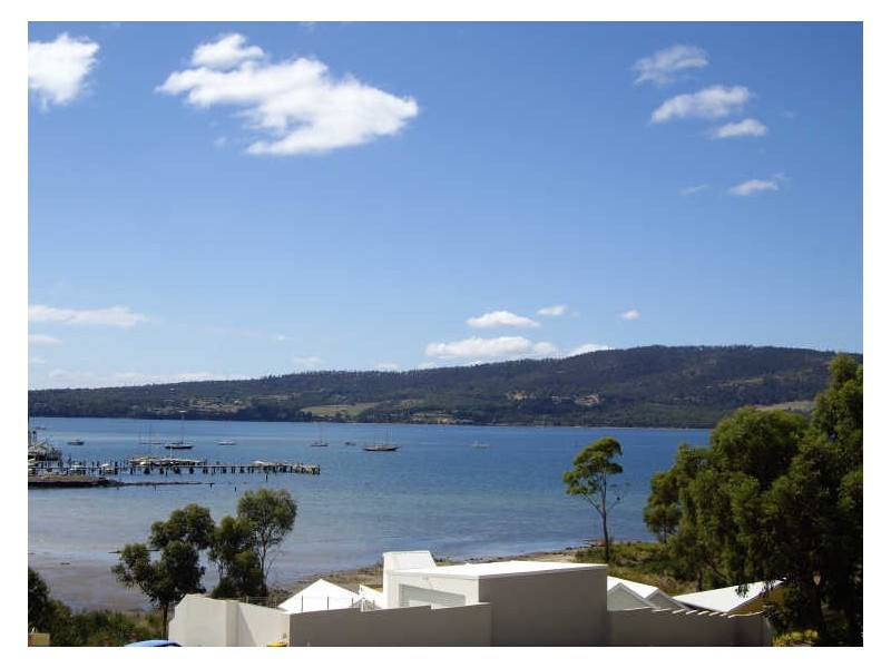 2/22 Graham Street, Electrona TAS 7054