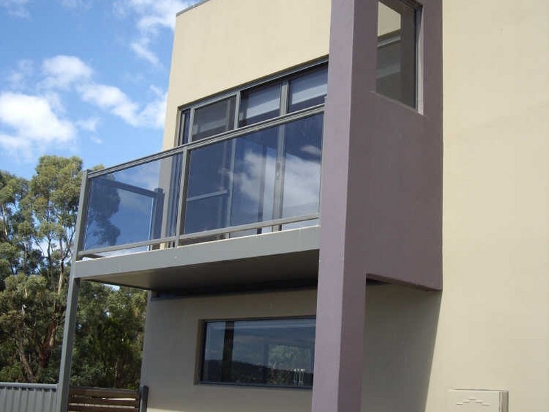 2/22 Graham Street, Electrona TAS 7054