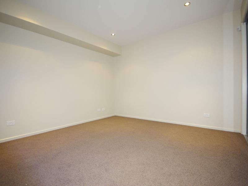 2/26 Ocean Esplanade, Blackmans Bay TAS 7052