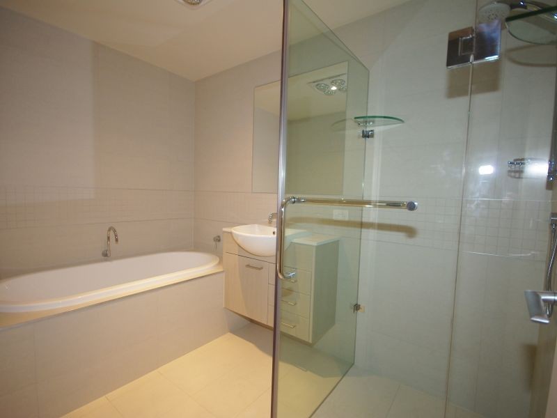 2/26 Ocean Esplanade, Blackmans Bay TAS 7052