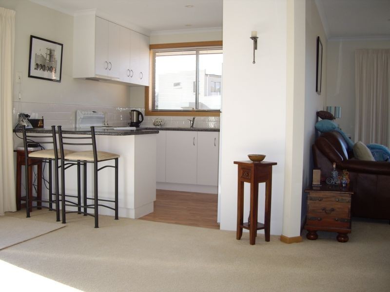 2/35 Lester Crescent, Kingston TAS 7050