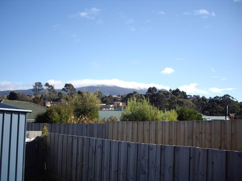 2/35 Lester Crescent, Kingston TAS 7050