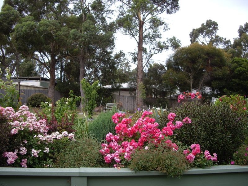 25 Burwood Drive, Blackmans Bay TAS 7052