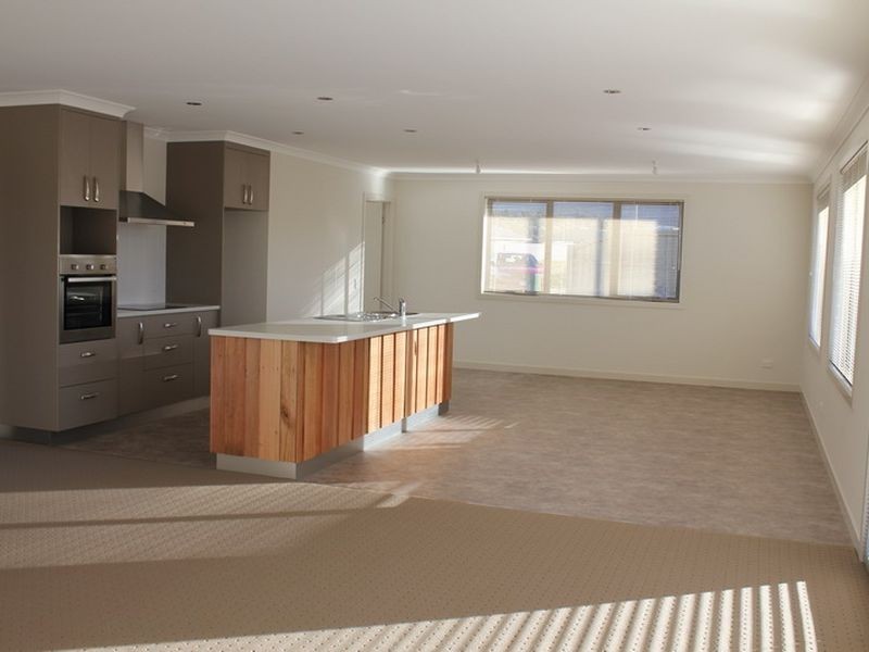 8 Chipalee Court, Margate TAS 7054