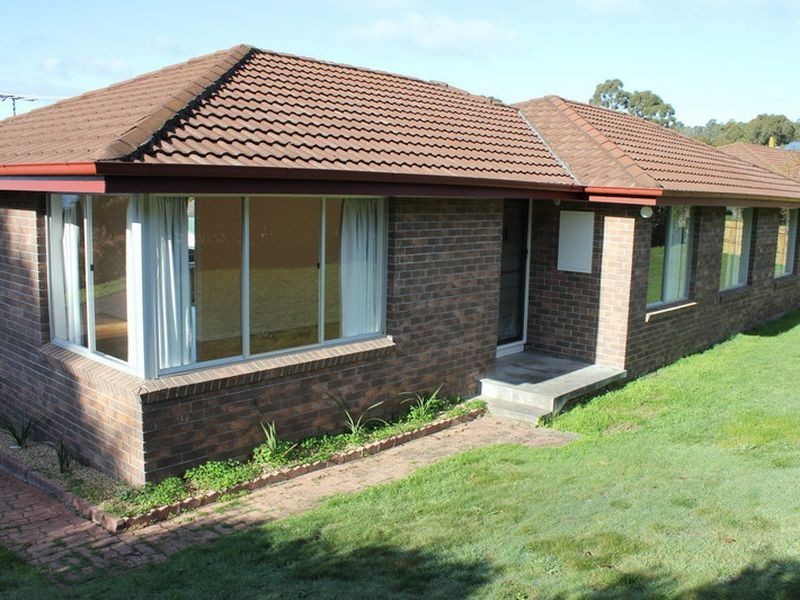 28 Woodlands Drive, Blackmans Bay TAS 7052