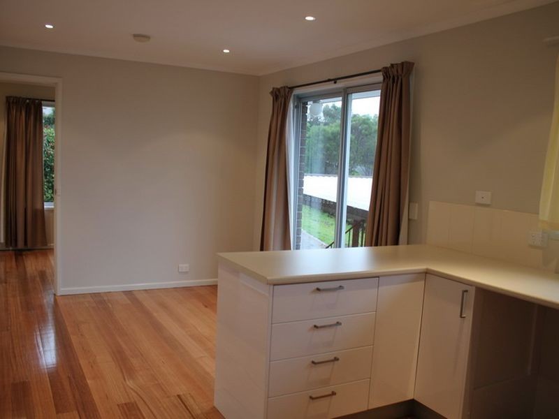 28 Woodlands Drive, Blackmans Bay TAS 7052