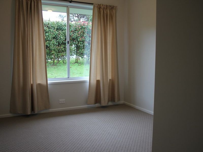 28 Woodlands Drive, Blackmans Bay TAS 7052