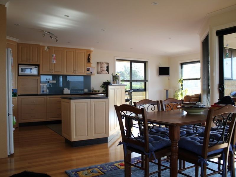 27 Hillview Drive, Margate TAS 7054