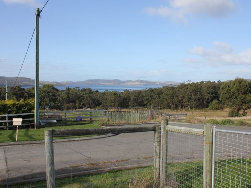 27 Hillview Drive, Margate TAS 7054