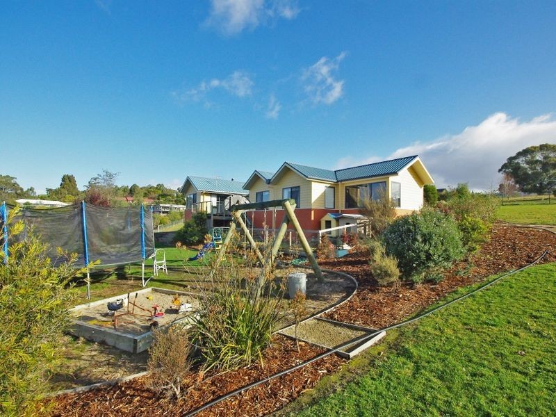 21 Englefield Drive, Margate TAS 7054