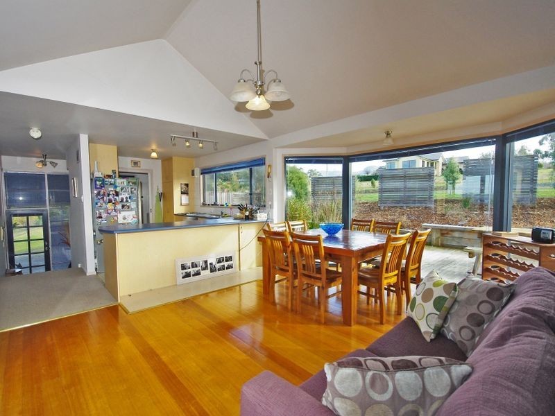21 Englefield Drive, Margate TAS 7054