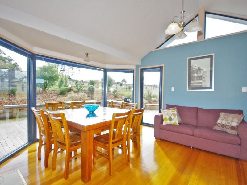 21 Englefield Drive, Margate TAS 7054